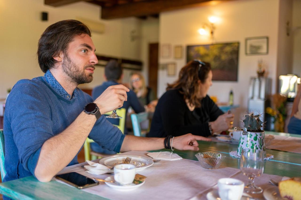 Agriturismo La Banchella 스카를리노 외부 사진